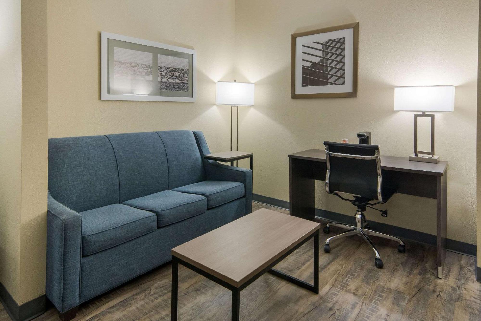 Quality Inn & Suites Roanoke - Fort Worth North Exterior foto